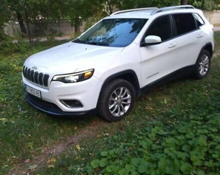 Белый Джип Чероки, объемом двигателя 2.36 л и пробегом 196 тыс. км за 15000 $, фото 3 на Automoto.ua