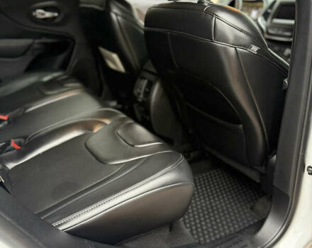 Белый Джип Чероки, объемом двигателя 3.24 л и пробегом 135 тыс. км за 20500 $, фото 22 на Automoto.ua