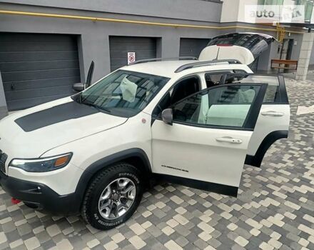 Білий Джип Cherokee, об'ємом двигуна 3.2 л та пробігом 55 тис. км за 23800 $, фото 51 на Automoto.ua