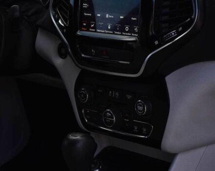 Білий Джип Cherokee, об'ємом двигуна 3.2 л та пробігом 83 тис. км за 18900 $, фото 14 на Automoto.ua