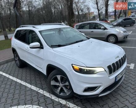 Білий Джип Cherokee, об'ємом двигуна 2.36 л та пробігом 153 тис. км за 15900 $, фото 2 на Automoto.ua