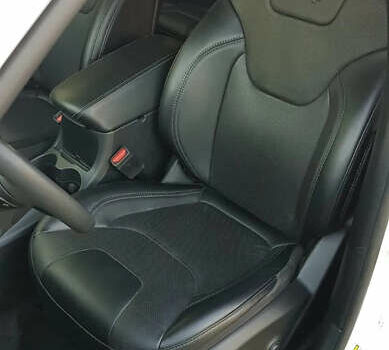 Білий Джип Cherokee, об'ємом двигуна 3.24 л та пробігом 130 тис. км за 19000 $, фото 10 на Automoto.ua