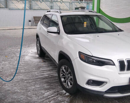 Білий Джип Cherokee, об'ємом двигуна 2.4 л та пробігом 215 тис. км за 15000 $, фото 1 на Automoto.ua