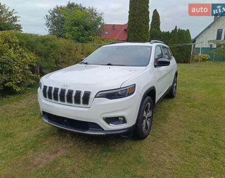 Білий Джип Cherokee, об'ємом двигуна 3.24 л та пробігом 130 тис. км за 19000 $, фото 1 на Automoto.ua