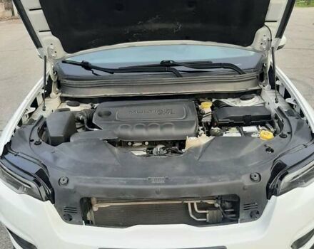 Белый Джип Чероки, объемом двигателя 2.36 л и пробегом 97 тыс. км за 18500 $, фото 13 на Automoto.ua