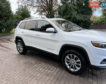 Білий Джип Cherokee, об'ємом двигуна 2.4 л та пробігом 247 тис. км за 15300 $, фото 4 на Automoto.ua