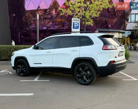 Джип Чероки 2019 в Киеве на Automoto.ua Белый Джип Чероки, объемом двигателя 2.36 л и пробегом 166 тыс. км за 17490 $, фото 4 на Automoto.ua