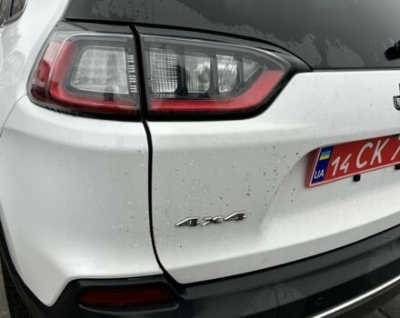 Білий Джип Cherokee, об'ємом двигуна 3.2 л та пробігом 123 тис. км за 13200 $, фото 2 на Automoto.ua
