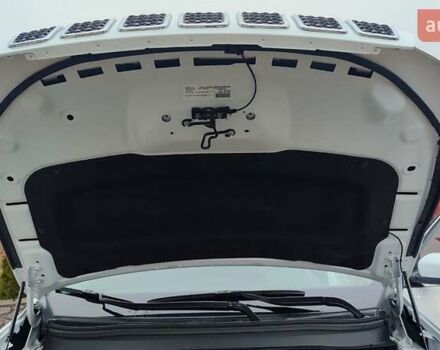 Білий Джип Cherokee, об'ємом двигуна 3.2 л та пробігом 67 тис. км за 18500 $, фото 38 на Automoto.ua