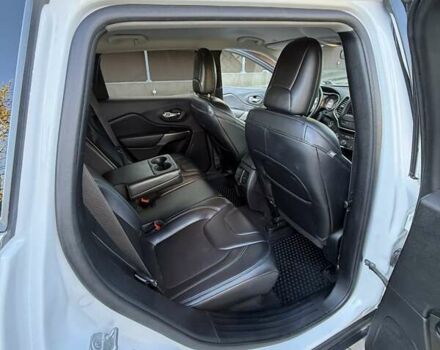 Белый Джип Чероки, объемом двигателя 2.4 л и пробегом 51 тыс. км за 22000 $, фото 14 на Automoto.ua