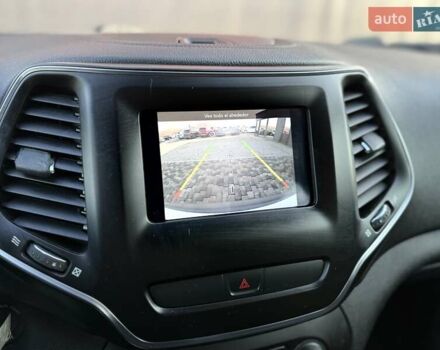 Білий Джип Cherokee, об'ємом двигуна 2.36 л та пробігом 182 тис. км за 13300 $, фото 38 на Automoto.ua