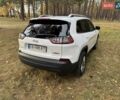 Белый Джип Чероки, объемом двигателя 2.36 л и пробегом 118 тыс. км за 16199 $, фото 6 на Automoto.ua