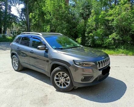 Белый Джип Чероки, объемом двигателя 2.4 л и пробегом 74 тыс. км за 15000 $, фото 3 на Automoto.ua