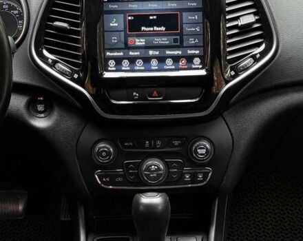 Білий Джип Cherokee, об'ємом двигуна 2.36 л та пробігом 170 тис. км за 18500 $, фото 29 на Automoto.ua