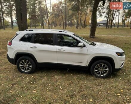 Белый Джип Чероки, объемом двигателя 2.36 л и пробегом 118 тыс. км за 16199 $, фото 8 на Automoto.ua