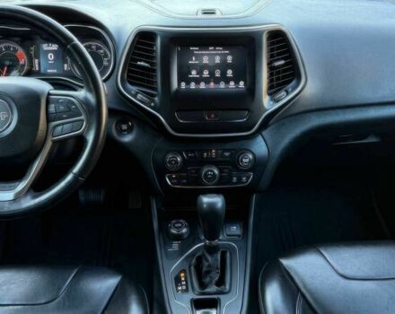 Белый Джип Чероки, объемом двигателя 3.2 л и пробегом 42 тыс. км за 7700 $, фото 8 на Automoto.ua