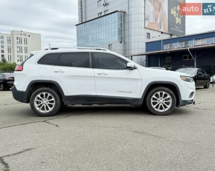 Білий Джип Cherokee, об'ємом двигуна 2.4 л та пробігом 198 тис. км за 3998 $, фото 4 на Automoto.ua
