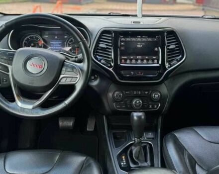 Белый Джип Чероки, объемом двигателя 0 л и пробегом 110 тыс. км за 15000 $, фото 7 на Automoto.ua