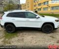 Білий Джип Cherokee, об'ємом двигуна 2.4 л та пробігом 59 тис. км за 19000 $, фото 3 на Automoto.ua