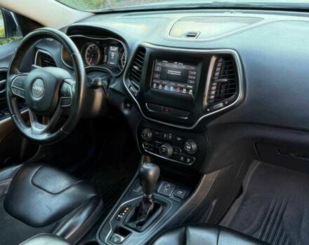 Джип Чероки 2019 в Житомире на Automoto.ua Белый Джип Чероки, объемом двигателя 3.2 л и пробегом 31 тыс. км за 5800 $, фото 9 на Automoto.ua