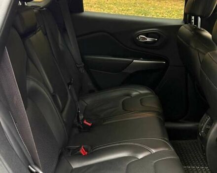 Білий Джип Cherokee, об'ємом двигуна 2.36 л та пробігом 170 тис. км за 18500 $, фото 39 на Automoto.ua
