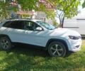Белый Джип Чероки, объемом двигателя 2 л и пробегом 79 тыс. км за 19000 $, фото 2 на Automoto.ua