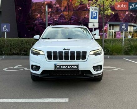 Джип Чероки 2019 в Киеве на Automoto.ua Белый Джип Чероки, объемом двигателя 2.36 л и пробегом 166 тыс. км за 17490 $, фото 1 на Automoto.ua