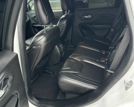 Белый Джип Чероки, объемом двигателя 2.4 л и пробегом 145 тыс. км за 16300 $, фото 3 на Automoto.ua