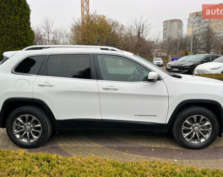 Белый Джип Чероки, объемом двигателя 2.36 л и пробегом 51 тыс. км за 21300 $, фото 7 на Automoto.ua