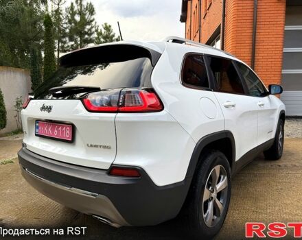 Белый Джип Чероки, объемом двигателя 3.2 л и пробегом 140 тыс. км за 16700 $, фото 6 на Automoto.ua