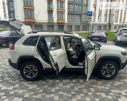 Білий Джип Cherokee, об'ємом двигуна 3.2 л та пробігом 55 тис. км за 23800 $, фото 49 на Automoto.ua