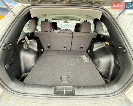 Білий Джип Cherokee, об'ємом двигуна 2.4 л та пробігом 198 тис. км за 3998 $, фото 12 на Automoto.ua