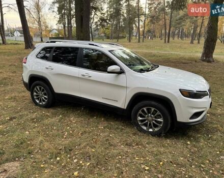 Белый Джип Чероки, объемом двигателя 2.36 л и пробегом 118 тыс. км за 16199 $, фото 9 на Automoto.ua