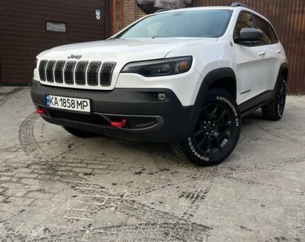 Белый Джип Чероки, объемом двигателя 3.24 л и пробегом 63 тыс. км за 21000 $, фото 2 на Automoto.ua