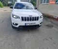 Белый Джип Чероки, объемом двигателя 2 л и пробегом 143 тыс. км за 16500 $, фото 1 на Automoto.ua