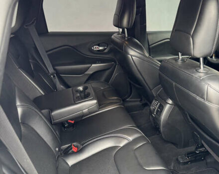 Білий Джип Cherokee, об'ємом двигуна 2.4 л та пробігом 125 тис. км за 14200 $, фото 9 на Automoto.ua