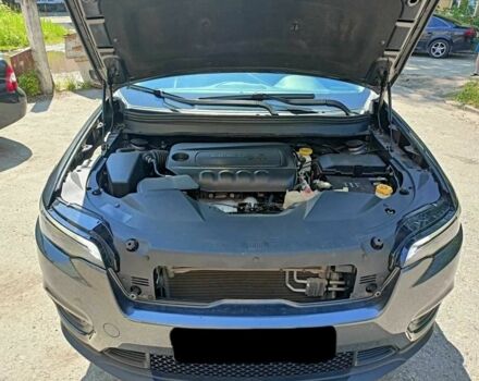 Белый Джип Чероки, объемом двигателя 2.4 л и пробегом 74 тыс. км за 15000 $, фото 4 на Automoto.ua