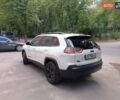 Білий Джип Cherokee, об'ємом двигуна 2.36 л та пробігом 162 тис. км за 17900 $, фото 1 на Automoto.ua