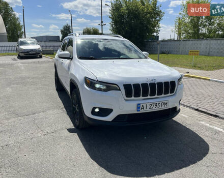 Білий Джип Cherokee, об'ємом двигуна 2.36 л та пробігом 120 тис. км за 15000 $, фото 11 на Automoto.ua