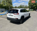 Білий Джип Cherokee, об'ємом двигуна 2.36 л та пробігом 120 тис. км за 15000 $, фото 19 на Automoto.ua