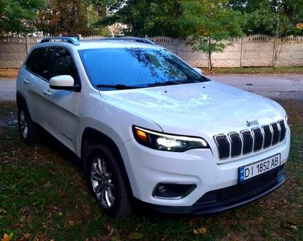 Белый Джип Чероки, объемом двигателя 2.4 л и пробегом 196 тыс. км за 15000 $, фото 1 на Automoto.ua