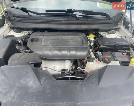 Белый Джип Чероки, объемом двигателя 2.4 л и пробегом 133 тыс. км за 14999 $, фото 11 на Automoto.ua