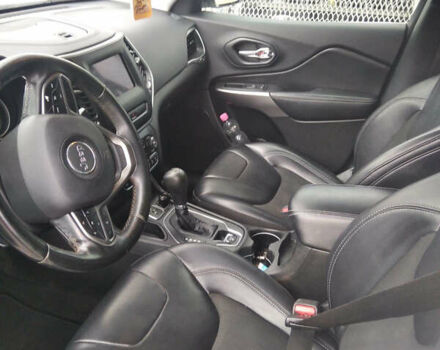 Білий Джип Cherokee, об'ємом двигуна 2.4 л та пробігом 215 тис. км за 15000 $, фото 6 на Automoto.ua