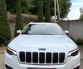 Білий Джип Cherokee, об'ємом двигуна 3.2 л та пробігом 140 тис. км за 16700 $, фото 1 на Automoto.ua