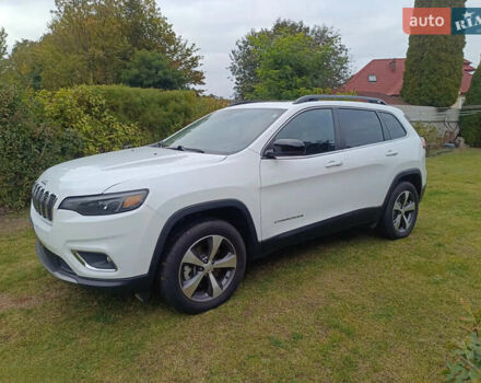 Білий Джип Cherokee, об'ємом двигуна 3.24 л та пробігом 130 тис. км за 19000 $, фото 2 на Automoto.ua