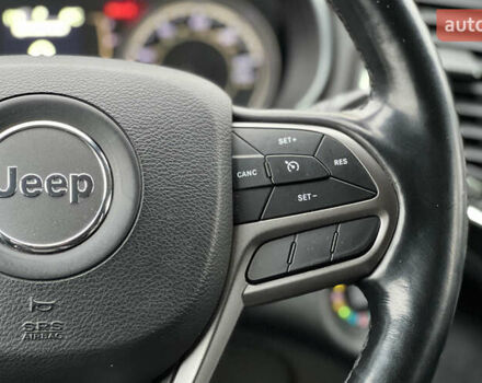 Белый Джип Чероки, объемом двигателя 2.36 л и пробегом 51 тыс. км за 21300 $, фото 12 на Automoto.ua