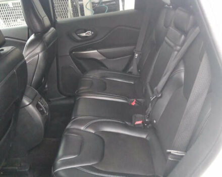 Білий Джип Cherokee, об'ємом двигуна 2.4 л та пробігом 215 тис. км за 15000 $, фото 7 на Automoto.ua