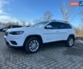 Белый Джип Чероки, объемом двигателя 2.4 л и пробегом 189 тыс. км за 13850 $, фото 1 на Automoto.ua