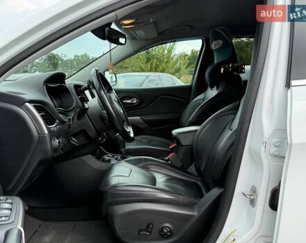 Білий Джип Cherokee, об'ємом двигуна 3.24 л та пробігом 158 тис. км за 20999 $, фото 10 на Automoto.ua