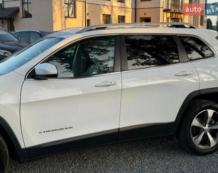Білий Джип Cherokee, об'ємом двигуна 2.36 л та пробігом 96 тис. км за 18500 $, фото 5 на Automoto.ua